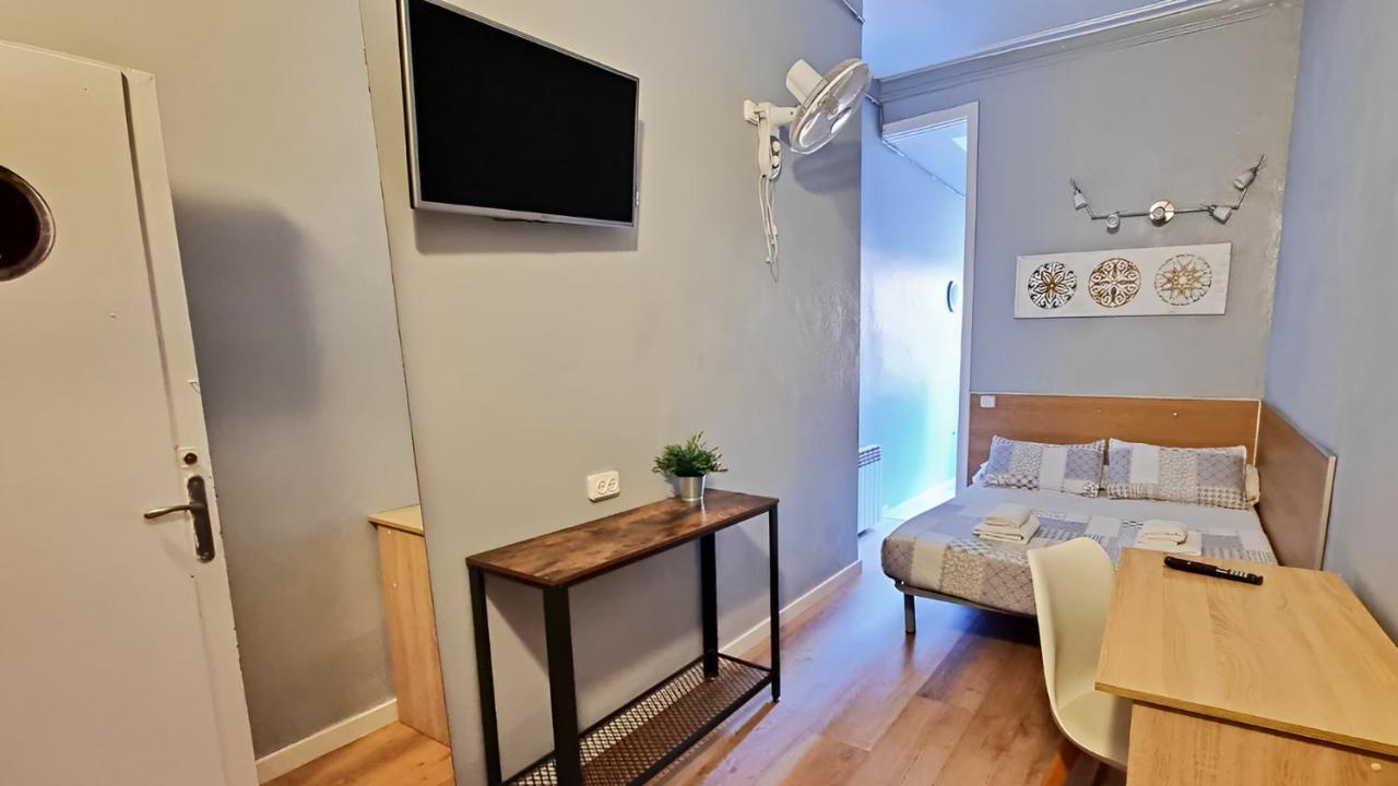 Paraiso Hostel Barcelona Exteriör bild