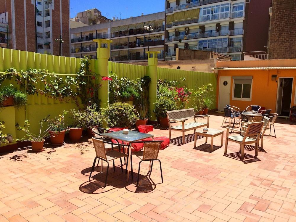 Paraiso Hostel Barcelona Exteriör bild